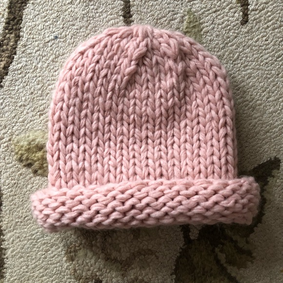 Super cute pale pink knit hat from Target! - Picture 3 of 6